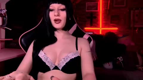 Snapshot of amberangel666 chatting on 06/22/26, 02:35 DEMONESS AMBER 666 online show from 06/22/26, 02:35