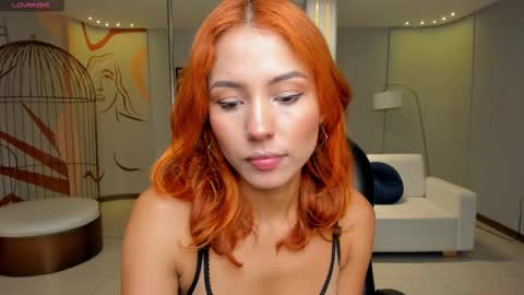 Snapshot of ambercolors_ chatting on 11/05/25, 07:14 Amber online show from 11/05/25, 07:14