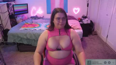 Snapshot of ambercutewheels chatting on 06/01/26, 10:39 Amber Cute Wheels online show from 06/01/26, 10:39