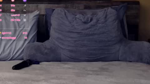 Snapshot of amberdawnn23 chatting on 12/18/24, 03:15 Amber Dawnn online show from 12/18/24, 03:15