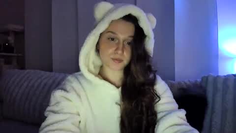 amberkinsley online show from 01/05/25, 05:20