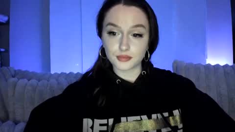 amberkinsley online show from 02/17/25, 05:14