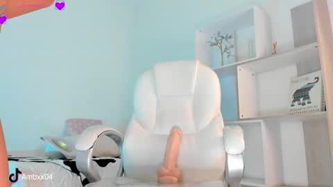 Amber online show from 09/12/25, 07:36