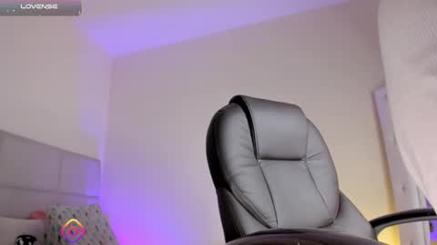 Amber online show from 02/11/26, 12:21