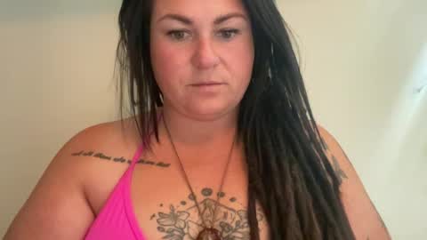 Snapshot of ambermoss7 chatting on 06/17/26, 10:32 ambermoss7 online show from 06/17/26, 10:32