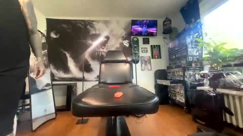 Snapshot of amberneddie chatting on 10/28/25, 07:16 Amberneddie online show from 10/28/25, 07:16