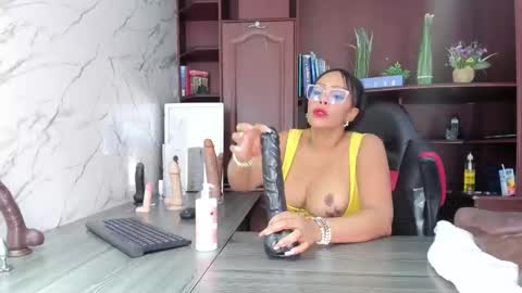 Snapshot of ambernix chatting on 03/03/25, 10:42 online show from 03/03/25, 10:42