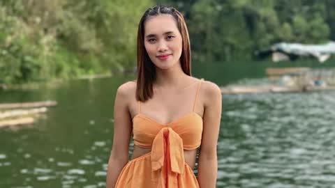 Snapshot of amberpleasure chatting on 01/05/25, 01:03 - DONT FORGET TO FOLLOW AND GIVE ME THUMBS UP online show from 01/05/25, 01:03