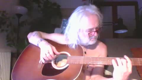 Snapshot of amberr11 chatting on 12/05/24, 11:18 Amberr11 online show from 12/05/24, 11:18