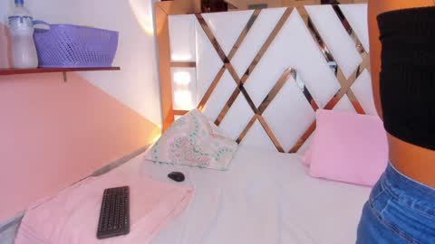 Amber online show from 01/18/25, 07:04