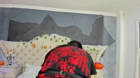 Amber Grey online show from 10/27/25, 06:01