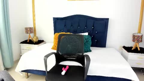 Snapshot of amberrsmith_ chatting on 07/03/26, 03:51 Amber online show from 07/03/26, 03:51
