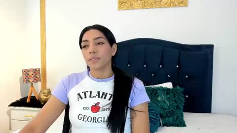 Snapshot of amberrsmith_ chatting on 07/06/26, 03:25 Amber online show from 07/06/26, 03:25