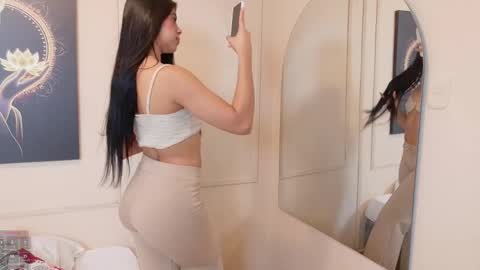 ambers online show from 11/26/25, 01:45