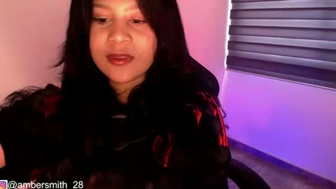Snapshot of ambersmith98_ chatting on 06/14/26, 01:24 Amber online show from 06/14/26, 01:24