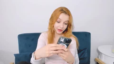 Snapshot of amberstudent chatting on 12/14/25, 06:41 Amber online show from 12/14/25, 06:41