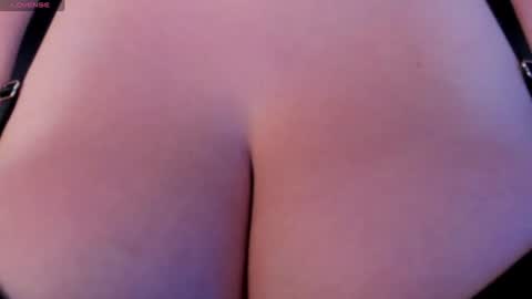 Snapshot of amberthomsonn chatting on 06/23/26, 04:54 Amber online show from 06/23/26, 04:54