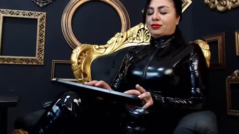 AMBER online show from 02/25/25, 05:41