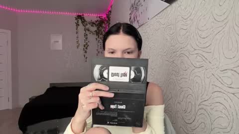 Alica online show from 12/04/25, 11:19