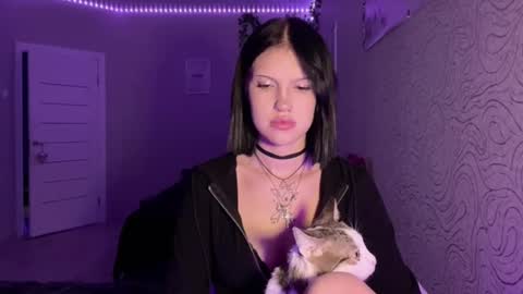 Alica online show from 12/15/25, 03:27