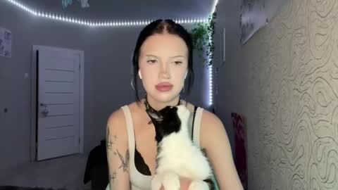 Alica online show from 12/19/25, 05:09