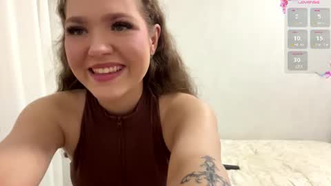 Mia online show from 06/25/26, 05:17