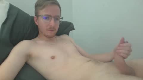 Snapshot of amekatt chatting on 01/14/25, 03:26 Amekatt online show from 01/14/25, 03:26