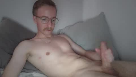 Snapshot of amekatt chatting on 11/28/25, 03:14 Amekatt online show from 11/28/25, 03:14