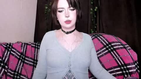 Amelia online show from 05/17/26, 08:27