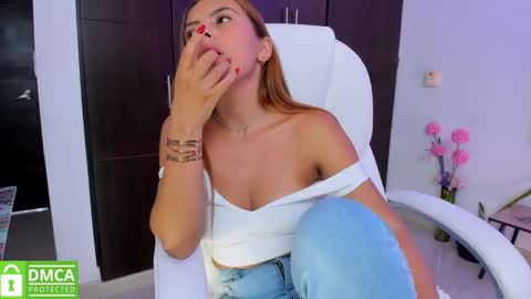 AMELIA online show from 01/07/25, 10:41