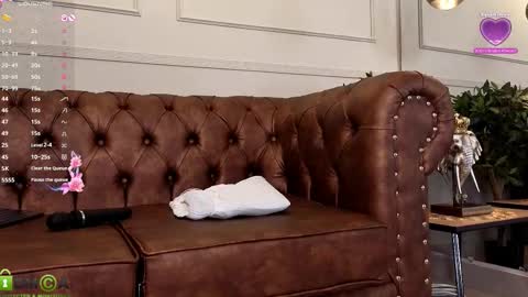 AMELIA online show from 03/11/26, 12:22