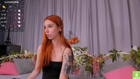 Snapshot of amelia_skyy chatting on 11/11/25, 02:55 Anna online show from 11/11/25, 02:55