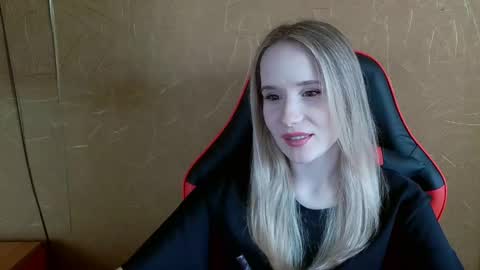 Amelia  online show from 06/05/26, 09:15