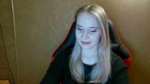 Amelia  online show from 06/14/26, 07:05