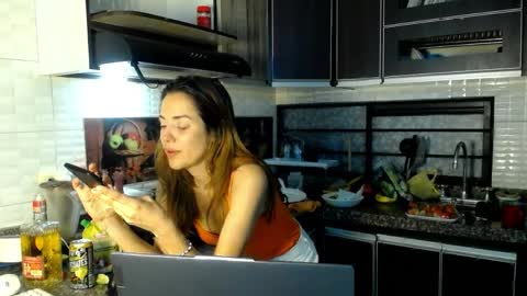 Snapshot of ameliacastro chatting on 04/12/26, 11:43 Amalia Castro online show from 04/12/26, 11:43