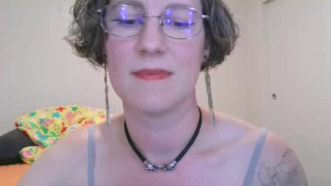 Ameliaishka online show from 05/01/26, 06:51