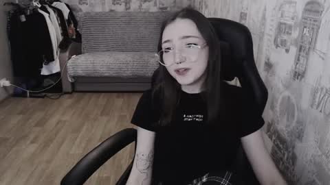 Snapshot of ameliakamishiro chatting on 01/16/25, 11:58 Amelia online show from 01/16/25, 11:58