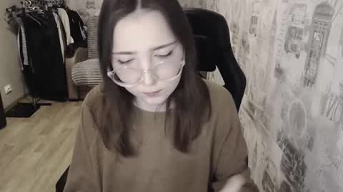 Snapshot of ameliakamishiro chatting on 02/22/25, 04:09 Amelia online show from 02/22/25, 04:09