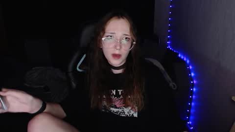 Snapshot of ameliakamishiro chatting on 10/09/25, 08:40 Amelia online show from 10/09/25, 08:40