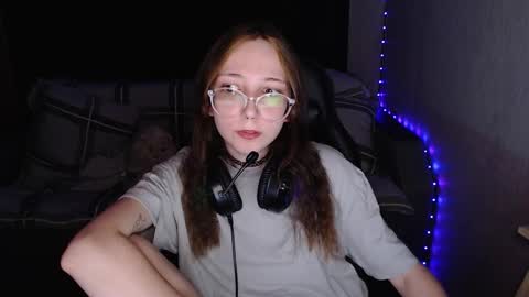 Snapshot of ameliakamishiro chatting on 10/14/25, 09:15 Amelia online show from 10/14/25, 09:15