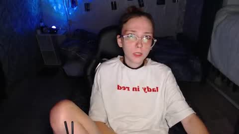 Amelia online show from 08/05/26, 09:17