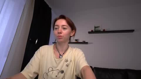 Amelia   online show from 10/19/25, 08:15