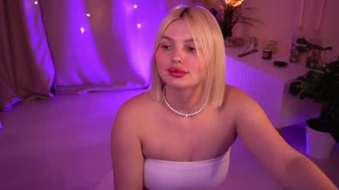  Amelia  online show from 02/03/26, 06:22