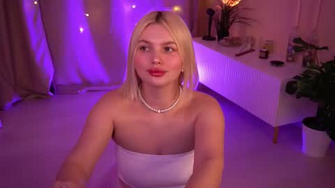  Amelia  online show from 02/03/26, 06:40