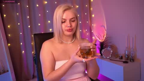  Amelia  online show from 03/07/26, 03:03