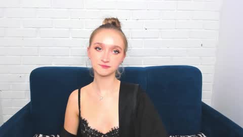 Snapshot of ameliawise chatting on 01/04/25, 02:56 ameliawise online show from 01/04/25, 02:56