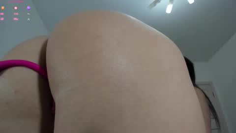 Snapshot of amelie_25 chatting on 11/20/25, 11:48 amelie_25 online show from 11/20/25, 11:48