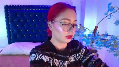Snapshot of amelie_adamsx chatting on 05/18/26, 11:27 Amelie online show from 05/18/26, 11:27
