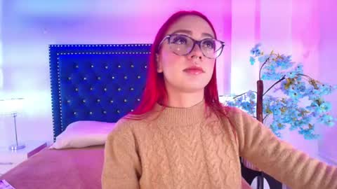 Snapshot of amelie_adamsx chatting on 06/01/26, 11:23 Amelie online show from 06/01/26, 11:23