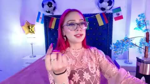 Snapshot of amelie_adamsx chatting on 06/26/26, 03:22 Amelie online show from 06/26/26, 03:22